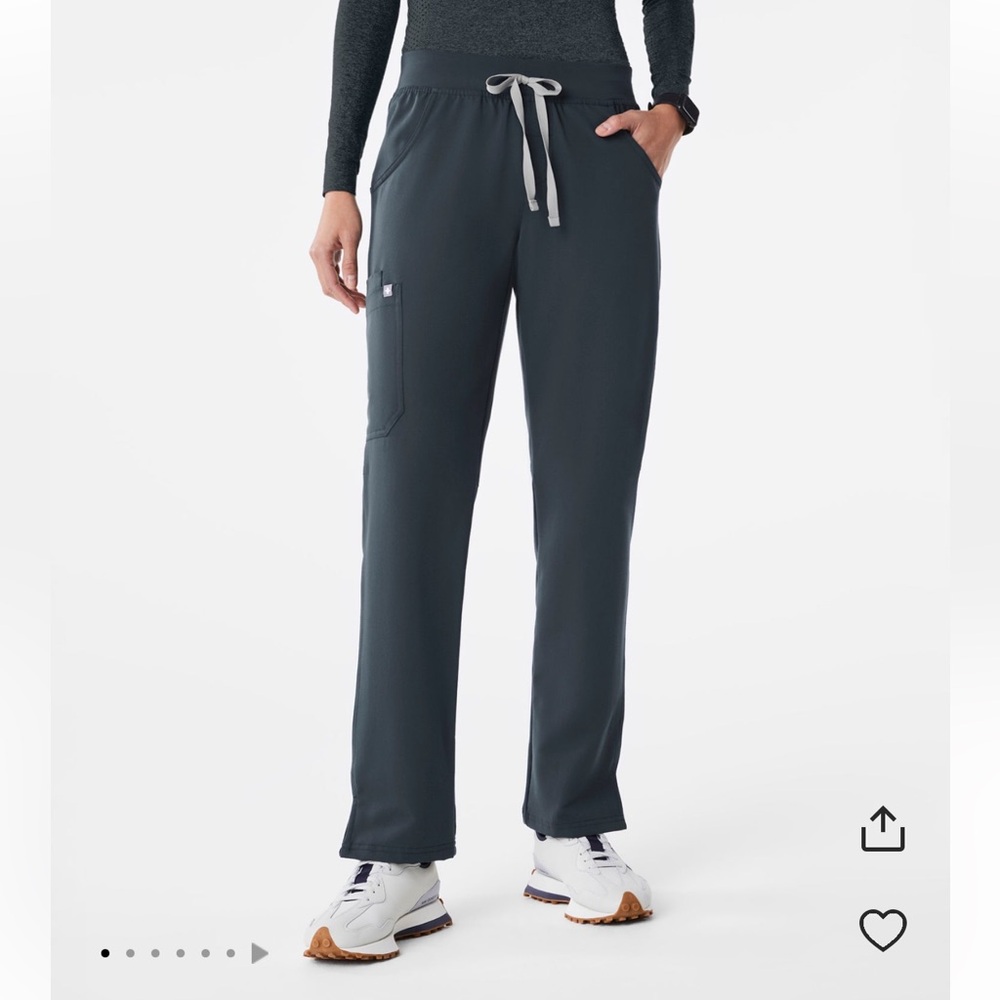 FIGS DARK HARBOR KADE CARGO SCRUB PANTS